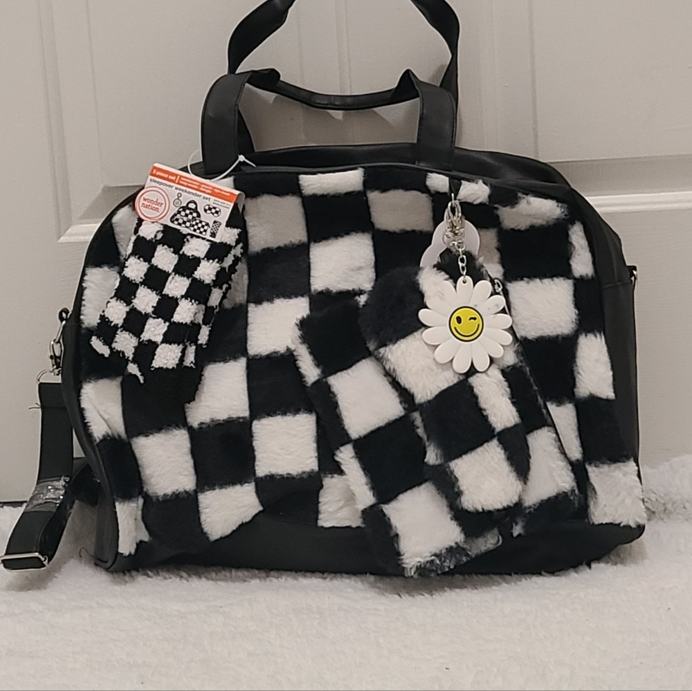 Wonder Nation 5 Piece Black White Checked Faux Fur Vegan Leather Duffle Bag Set - Picture 5 of 6